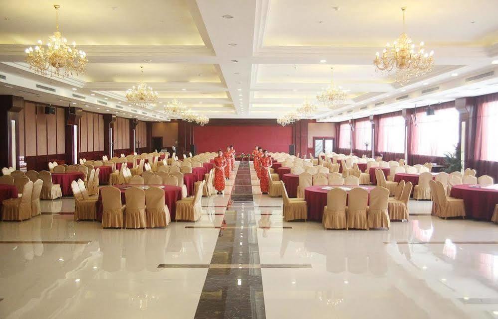 Weishi International Hotel Qing Zhou Εξωτερικό φωτογραφία
